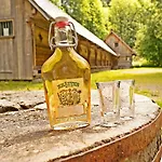 Erfurths Bergfried Ferien & Wellnesshotel 4*