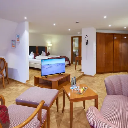 Erfurths Bergfried Ferien & Wellnesshotel Hotel 4*