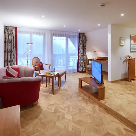 Erfurths Bergfried Ferien & Wellnesshotel Hotel 4*