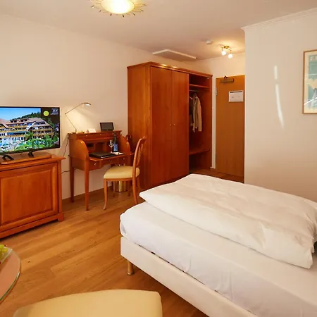 Erfurths Bergfried Ferien & Wellnesshotel Hotel 4*