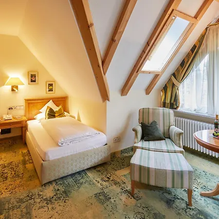 Hotel Erfurths Bergfried Ferien & Wellnesshotel 4*