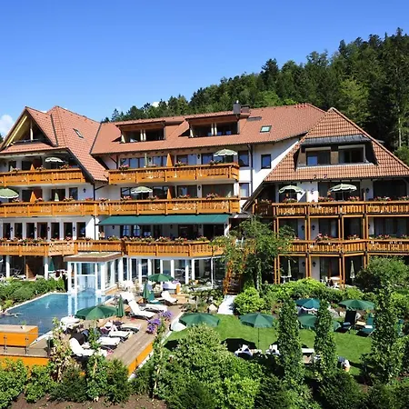 מלון Erfurths Bergfried Ferien & Wellnesshotel 4*