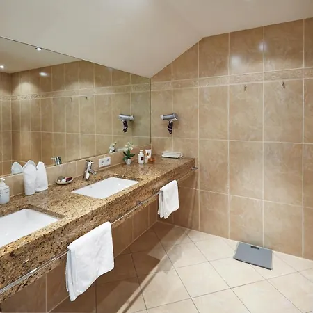 Erfurths Bergfried Ferien & Wellnesshotel Hotel